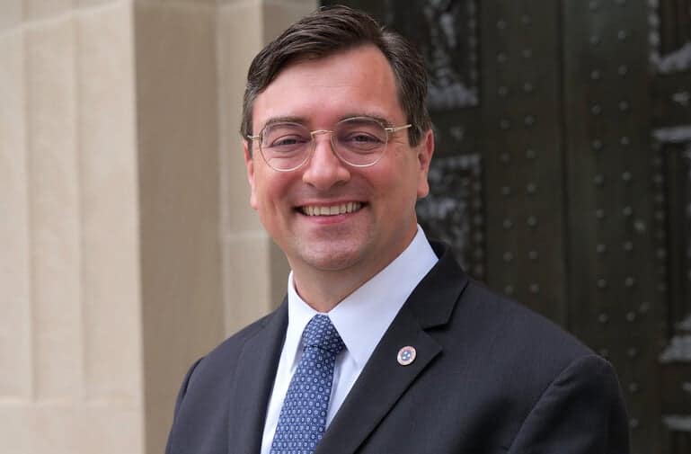 'Prioritize Profits and Hide the Truth': Tennessee AG Opens Addiction Trial Against Instagram 'Prioritize Profits and Hide the Truth': Tennessee AG Opens Addiction Trial Against Instagram